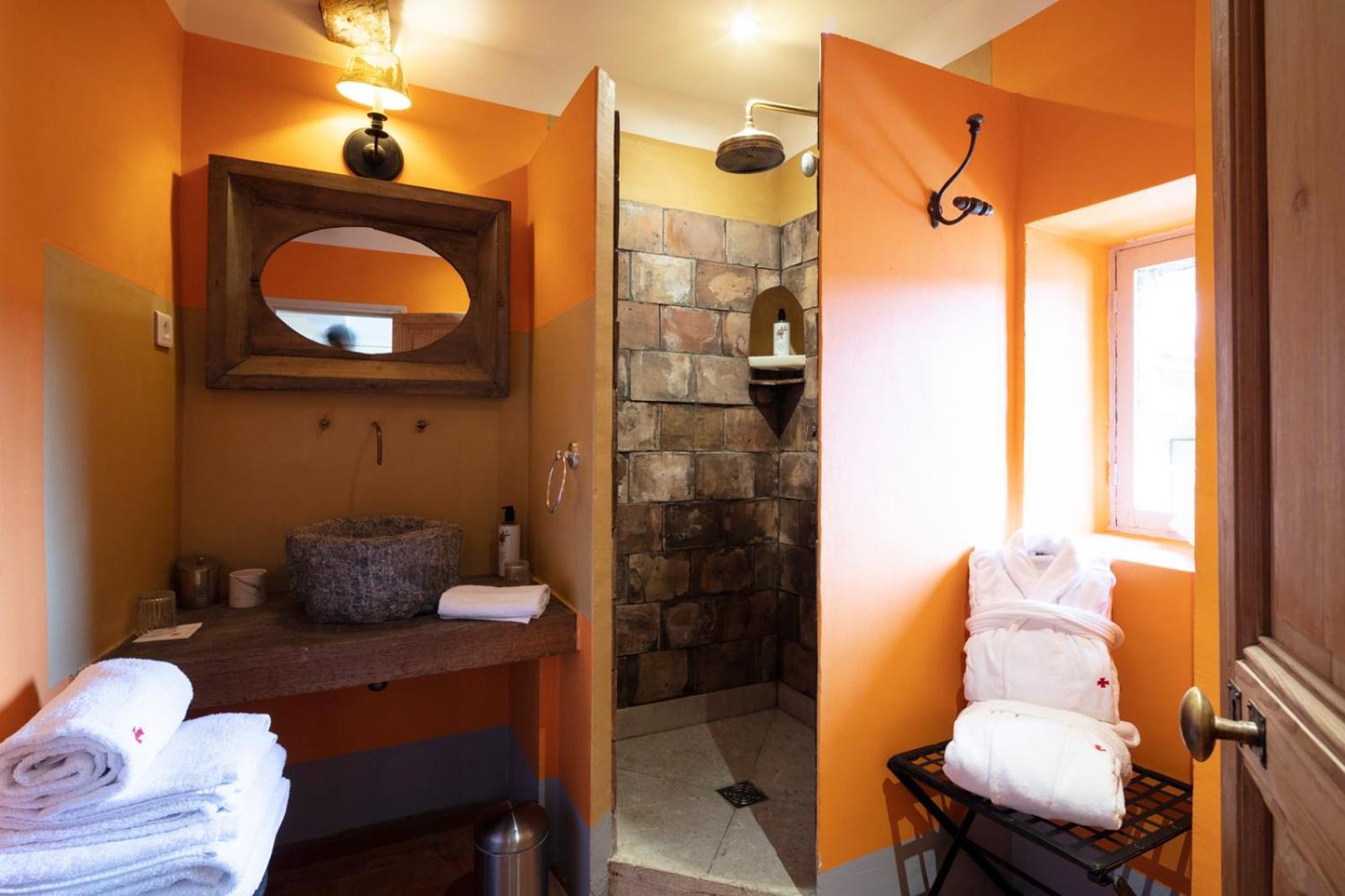 Commanderie De Peyrassol Bed & Breakfast Flassans-sur-Issole Ngoại thất bức ảnh
